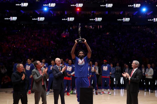 Embiid: Nếu bạn có cơ hội giàn